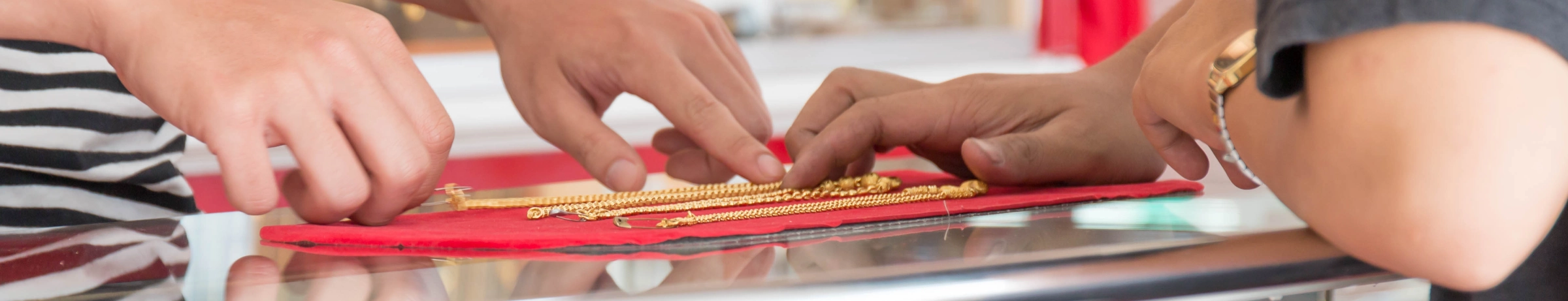 Image Gallery tec-nut.com for Ace Pawn Broker - Buy and sell jewelry, Free website template, Free Website, Easy Website, Cash loans, Pawnshop services, Tec-Nut.com Websites, Simple Website, Pawnbroker, Best Website Builder, easy website, No Coding Website